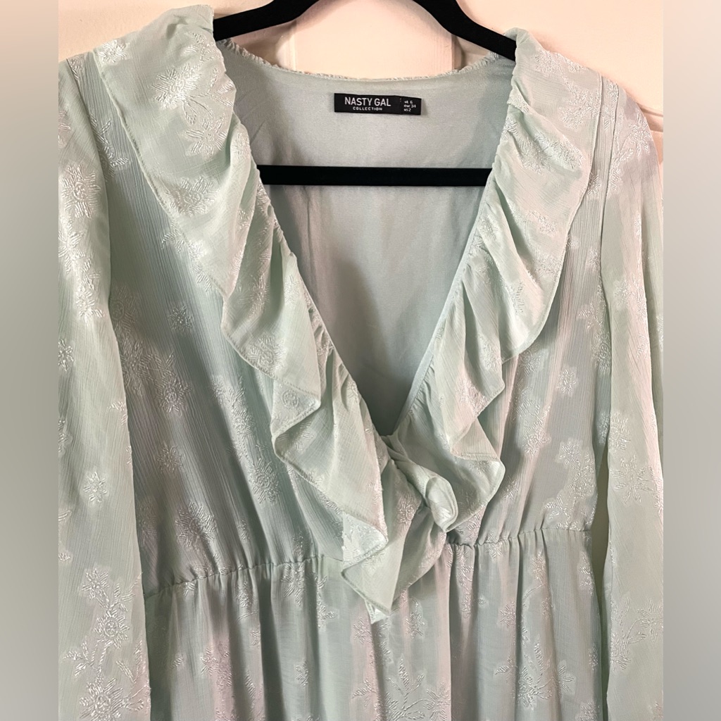 Nasty Gal Collection Seafoam Green Floral Burnout Ruffle Maxi Dress - L